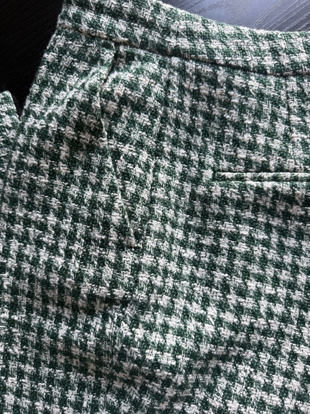 Green & Cream - Picture 14 of 16